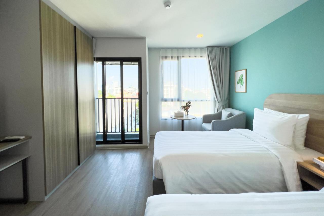 Wellness Stay & Hotel Sukhumvit 107 Banguecoque Exterior foto