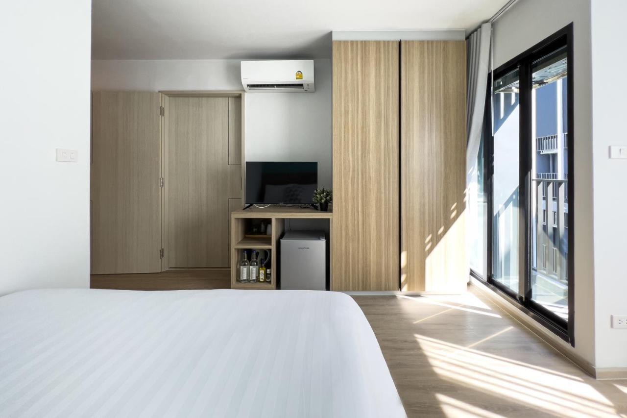 Wellness Stay & Hotel Sukhumvit 107 Banguecoque Exterior foto